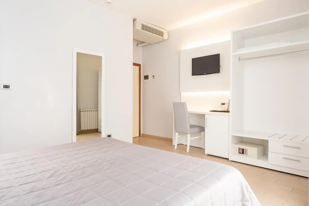 Hotel University Boloňa 3*,