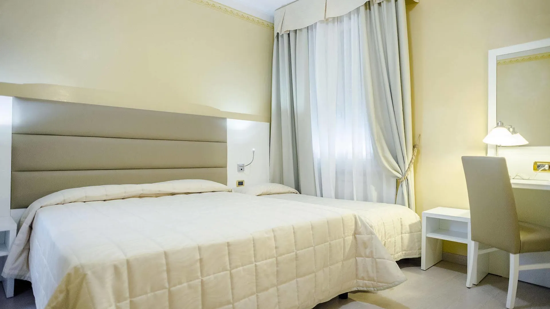Hotel University Bologna